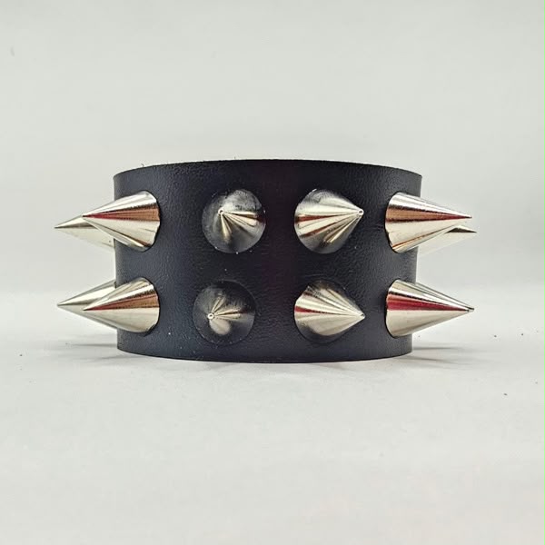 PULSERA CUERO PINCHOS GRANDES DOS FILAS