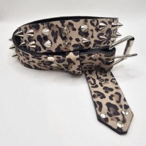 CINTURÓN CUERO PINTADO LEOPARDO CON PINCHOS