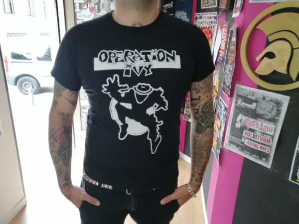camiseta punk rocket madriz operation ivi