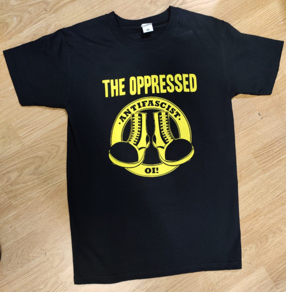 camiseta opressed