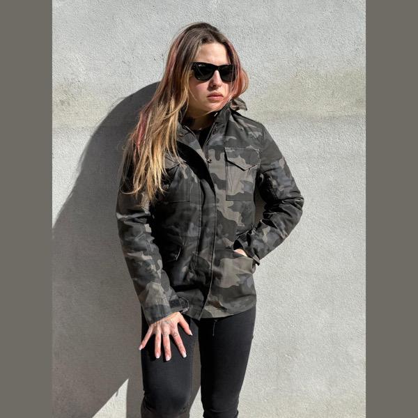 WhatsApp Image 2026-02-17 at 19.48.02 (1) CORTAVIENTOS CHICA DARK CAMO