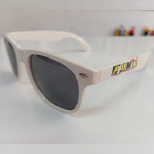 Gafas blancas punk