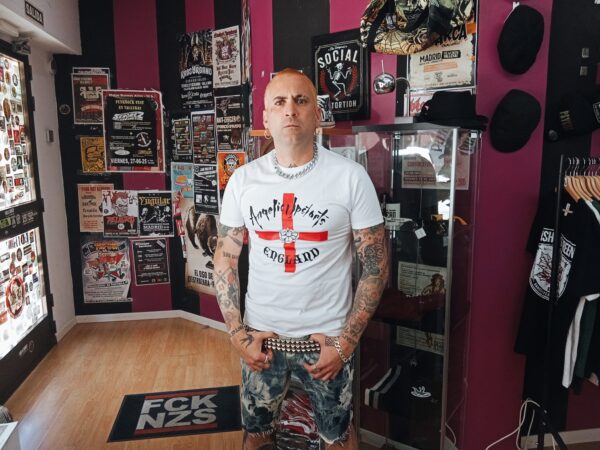 CAMISETA BLANCA ANGELIC UPSTARTS ENGLAND