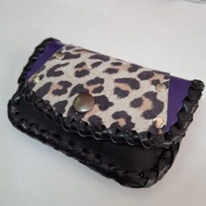 MONEDERO MINI MORADO ESTAMPADO LEOPARDO