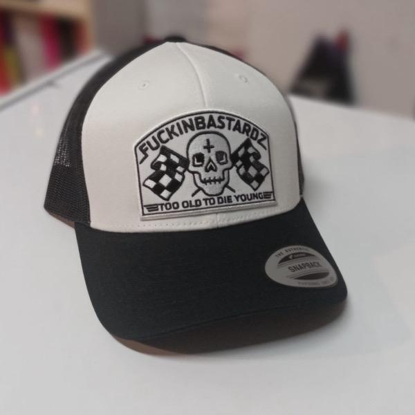 GORRA YUPOONG TOO OLD