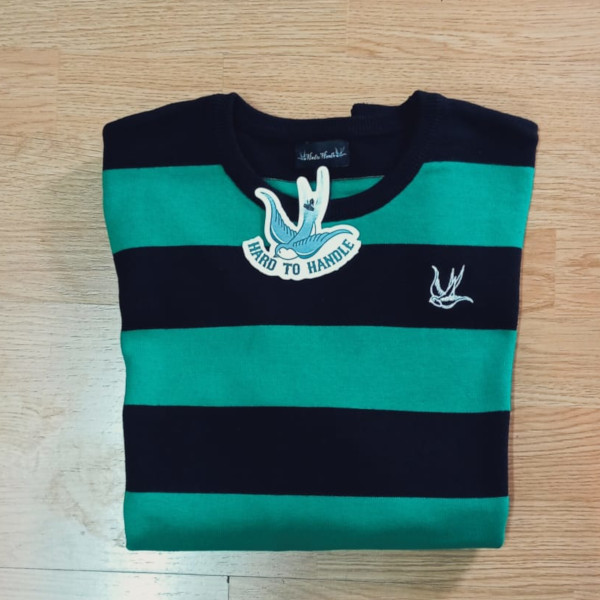 jersey-chica-rayas-verde-negro-hard-to-handle-doblado. JERSEY FRANKIE RAYAS VERDES Y NEGRAS HARD TO HANDLE